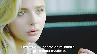 Cutie аплицира за работа и има меѓурасни секс со пријател