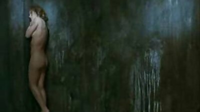 Тинејџерската слатка Лекси Лоре јава на кур во POV